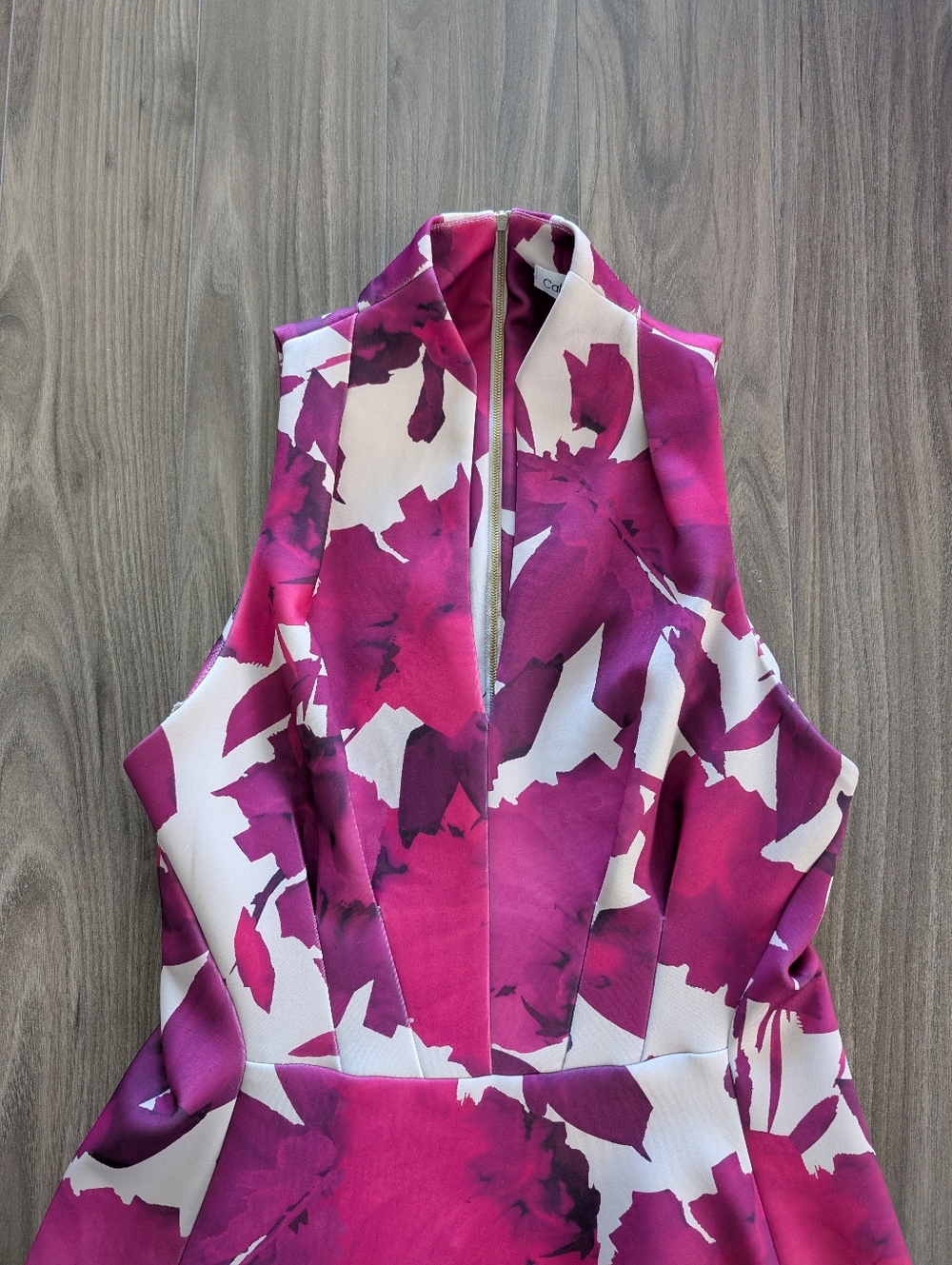Calvin Klein Floral Fuchsia & White Fit-and-Flare, Midi Gareen Dress (Size 6) - Picture 2 of 6